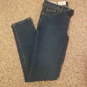 H&M Medium Wash Skinny Stretch Jeans, Size 33W / 32L